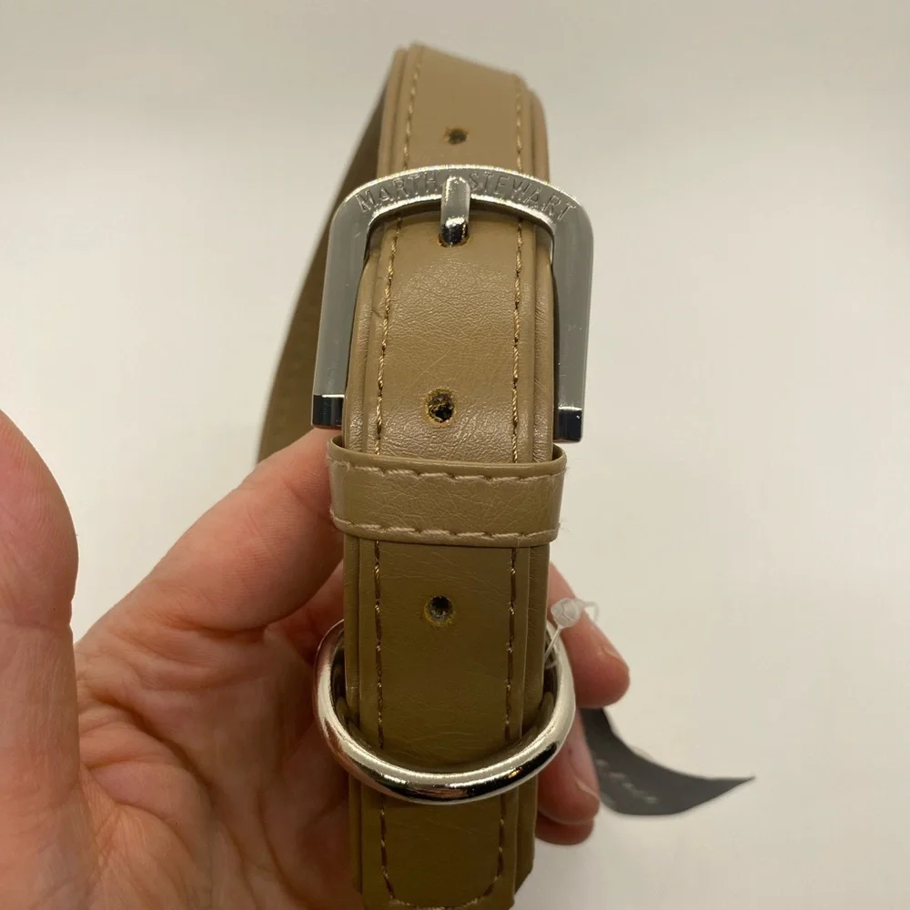 NWT Martha Stewart Dog Collar Vegan Leather. Tan. Size 20 (neck 18-21”).